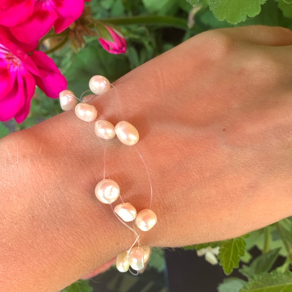 Natural Freshwater Pearl Bracelet - Picture 1 of 3